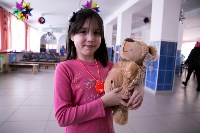 Хоккеисты «Сахалина» подарили подарки воспитанникам троицкого детского дома, Фото: 47