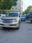 Автохамы помешали вывезти мусор из двух дворов в Южно-Сахалинске, Фото: 4