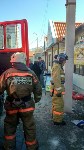 Рыбный павильон загорелся у Дома торговли в Южно-Сахалинске, Фото: 3