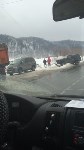 На трассе Южно-Сахалинск - Холмск из-за утренней аварии вечером образовалась большая пробка, Фото: 4