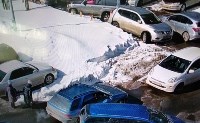 Неустановленный автомобиль врезался в Honda Airwave и скрылся с места ДТП в Южно-Сахалинске, Фото: 2