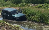 Toyota Land Cruiser  вылетел в болото в районе Раздольного, Фото: 1