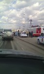 Илосос врезался в Toyota RAV 4 и перевернулся в Южно-Сахалинске, Фото: 7