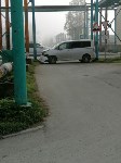 Внедорожник и микроавтобус столкнулись в Аниве, Фото: 2