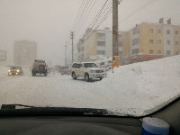 КамАЗ врезался в автомобиль "скорой помощи" в Холмске, Фото: 4