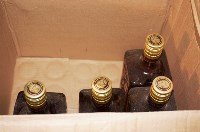 Поддельный алкоголь элитных брендов изъят из оборота на Сахалине , Фото: 11