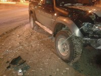 Внедорожник и легковой автомобиль столкнулись в Южно-Сахалинске, Фото: 4