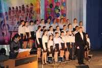 На Сахалине состоялся региональный этап Всероссийского фестиваля школьных хоров «Поют дети России», Фото: 1