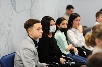 Школьники Южно-Сахалинска получили паспорта в День Конституции РФ, Фото: 1