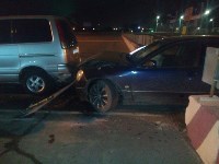 Toyota Aristo снесла бетонное ограждение в аэропорту Южно-Сахалинска, Фото: 1