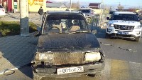 Два человека пострадали при столкновении трех автомобилей в Южно-Сахалинске, Фото: 9
