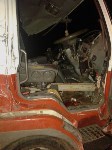 Два человека пострадали при столкновении грузовиков в пригороде Южно-Сахалинска, Фото: 3