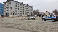 Хэтчбек и грузовик столкнулись в Южно-Сахалинске, Фото: 2