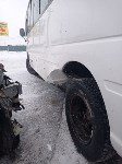 Очевидцев столкновения Hyundai County Kuzbas и Toyota Corolla Fielder ищут в Южно-Сахалинске, Фото: 2