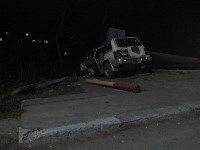 Внедорожник снес бетонную остановку на юге Сахалина, Фото: 7