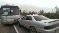 Легковой автомобиль врезался в рейсовый автобус на юге Сахалина, Фото: 3