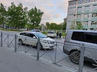 Виновник столкновения трех автомобилей скрылся с места ДТП в Южно-Сахалинске, Фото: 4