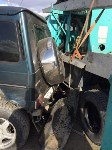 Два человека пострадали при столкновении Гелендвагена и Тойоты в Южно-Сахалинске, Фото: 9