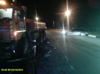 Пьяный автомобилист на Toyota Mark II врезался в КамАЗ-водовоз в Холмске, Фото: 5