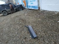 Пьяный мужчина врезался в баннер "Детей Азии" в Южно-Сахалинске, Фото: 2