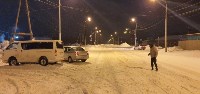 Очевидцев аварии с участием Toyota Platz и Toyota Hiace ищут в Южно-Сахалинске, Фото: 6