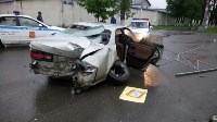 В Южно-Сахалинске Toyota Mark II врезалась в дорожное ограждение, уходя от погони, Фото: 3