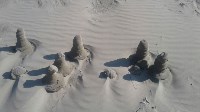 Загадочные песчаные сталагмиты выросли в заливе Мордвинова, Фото: 11