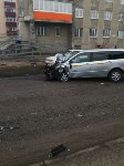 УАЗ и автомобиль такси столкнулись в Поронайске, Фото: 4