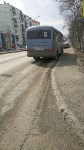 Маршрутный автобус снес в столб в Южно-Сахалинске, Фото: 3