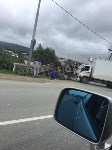 В Южно-Сахалинске при столкновении грузовиков один из них опрокинулся, Фото: 8