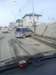 Иномарка врезалась в светофор в Южно-Сахалинске, Фото: 3