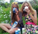 Как приятно и сладко пить молоко!
Из кружки и банки, а может, пакета,
Впитывать вкус счастливого лета)