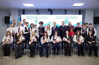 В День России мэр Южно-Сахалинска вручил паспорта юным горожанам, Фото: 6