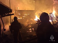 Крупный пожар в Южно-Сахалинске, Фото: 1