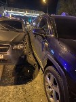 В Южно-Сахалинске у Дома торговли перевернулся Mitsubishi RVR, Фото: 2