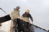 Крыша гостиницы "Турист" загорелась в Южно-Сахалинске, Фото: 7