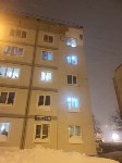 Циклон в Южно-Сахалинске сорвал с многоэтажки утеплитель, Фото: 3