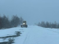 40 единиц техники и 25 дорожных рабочих расчищают региональные трассы от снега, Фото: 2