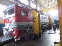 Грузовик и пассажирский поезд столкнулись на железнодорожном переезде на юге Сахалина, Фото: 9