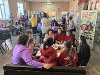 Фестиваль "Книжный парк" в Охе собрал сотни любителей чтения  , Фото: 1