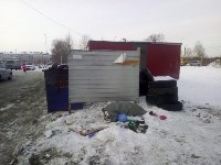 Дворы Анивы уже две недели завалены мусором, Фото: 8