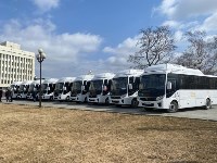 За два года в Сахалинской области обновили 381 пассажирский автобус, Фото: 3