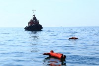 Двоих выпавших за борт «моряков» нашли сахалинские спасатели, Фото: 6