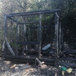 Дача сгорела дотла на окраине Долинска, Фото: 1