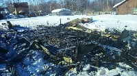 Двухэтажный дачный дом сгорел в Южно-Сахалинске, Фото: 2