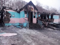 Шашлычка сгорела в Анивском районе, Фото: 2