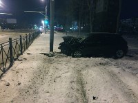 В ДТП в Южно-Сахалинске машину проткнуло железными прутьями, Фото: 3