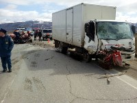 Мужчина погиб при столкновении "Жигулей" и грузовика в Южно-Сахалинске, Фото: 4