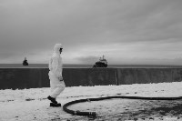 Севший на мель у берегов Невельска танкер "Надежда" не подавал сигнала бедствия, Фото: 1