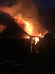 12 пожарных тушили полыхающую в Тымовском баню, Фото: 1